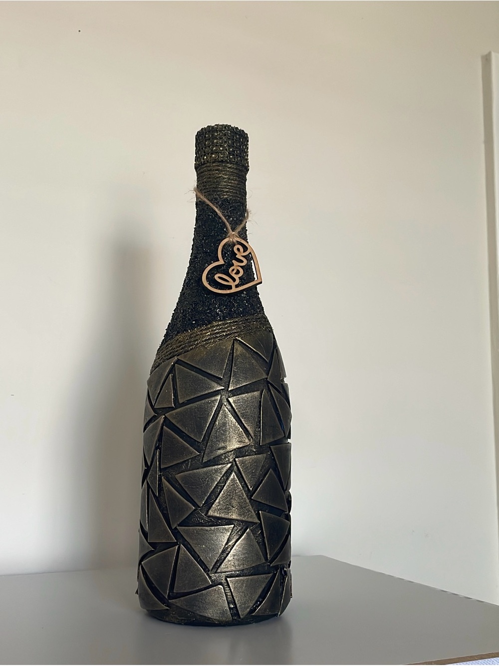 Black Geometric Accent Bottle with Heart 'Love' Charm